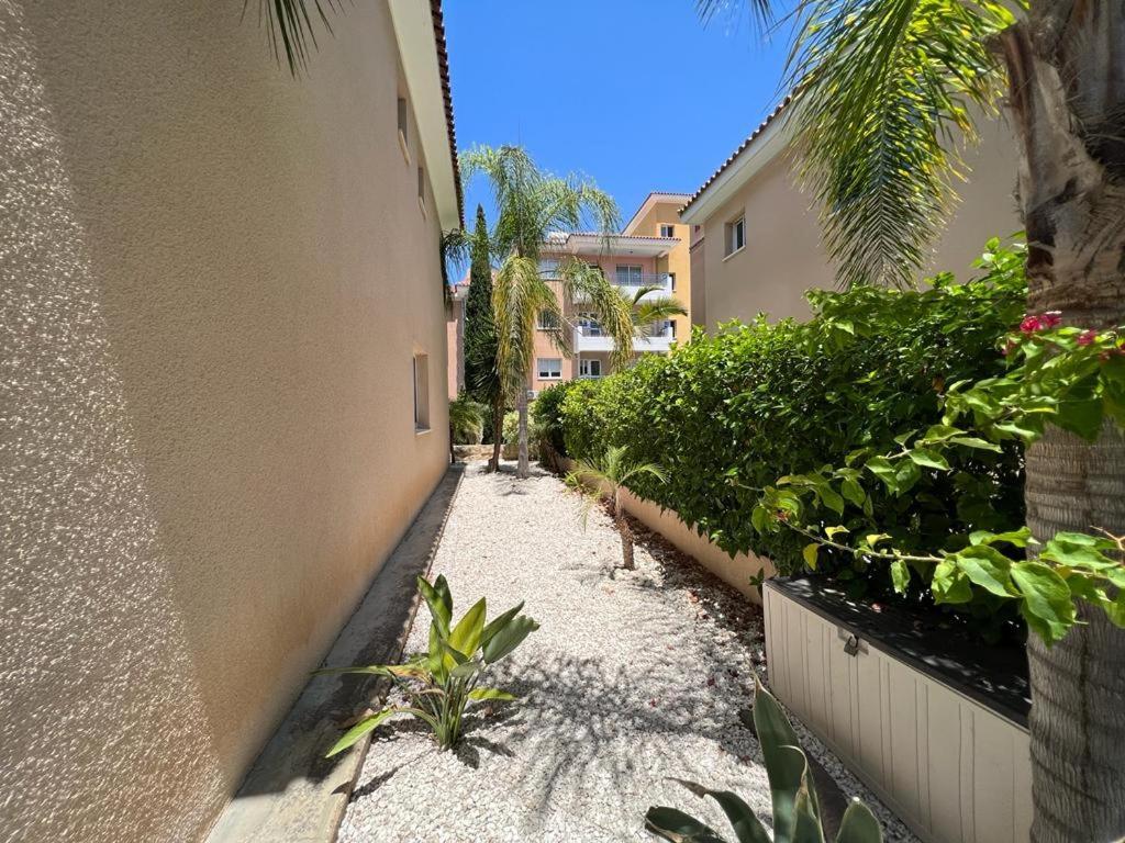 Casa Del Sol Townhouse In Iris Village Paphos Luaran gambar