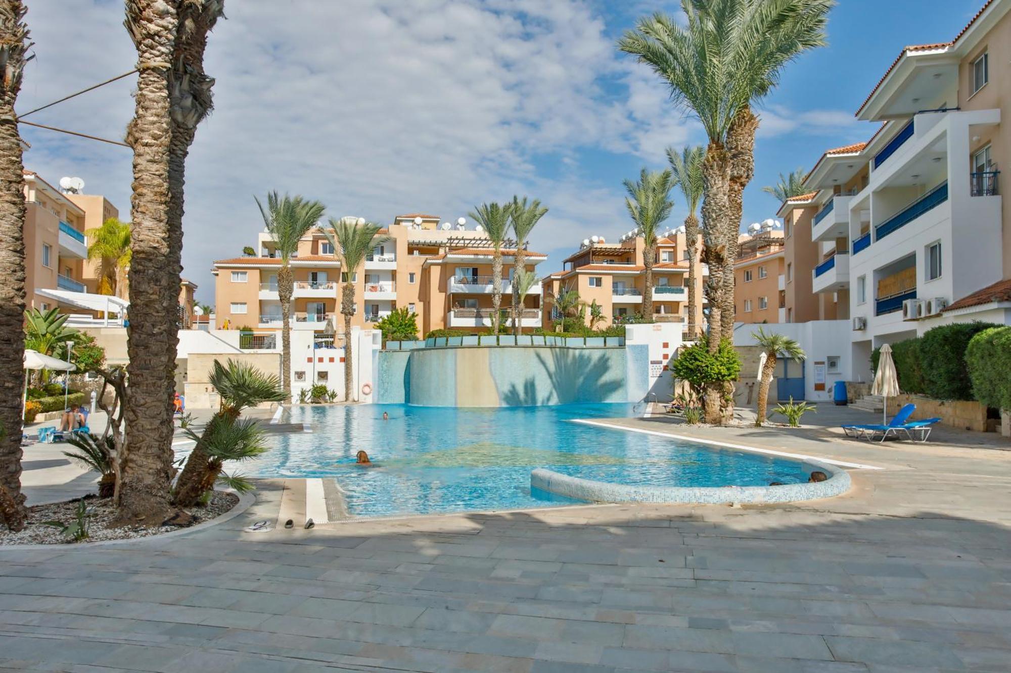 Casa Del Sol Townhouse In Iris Village Paphos Luaran gambar