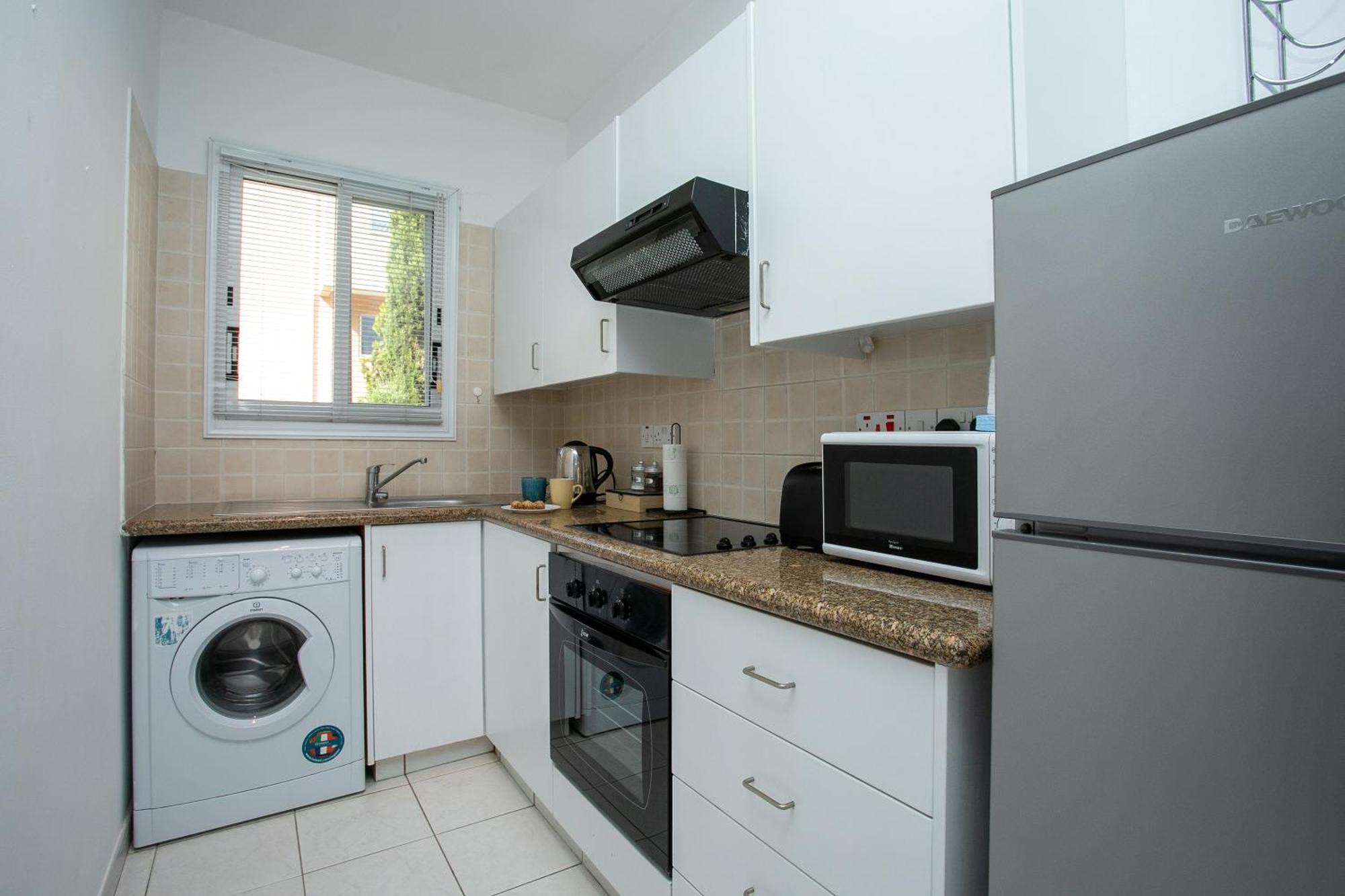 Casa Del Sol Townhouse In Iris Village Paphos Luaran gambar